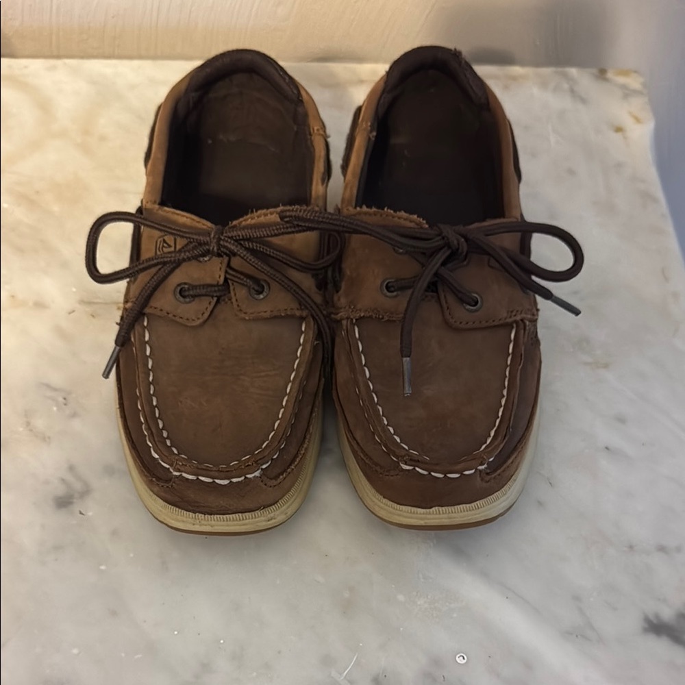 Sperry Brown Boat Shoes with Moccasin Stitching and Rawhide Laces